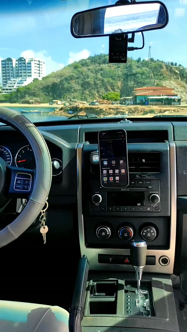 ¿Llegas en ferry a Punta de Piedras? Así alquilas tu carro sin caminar de más